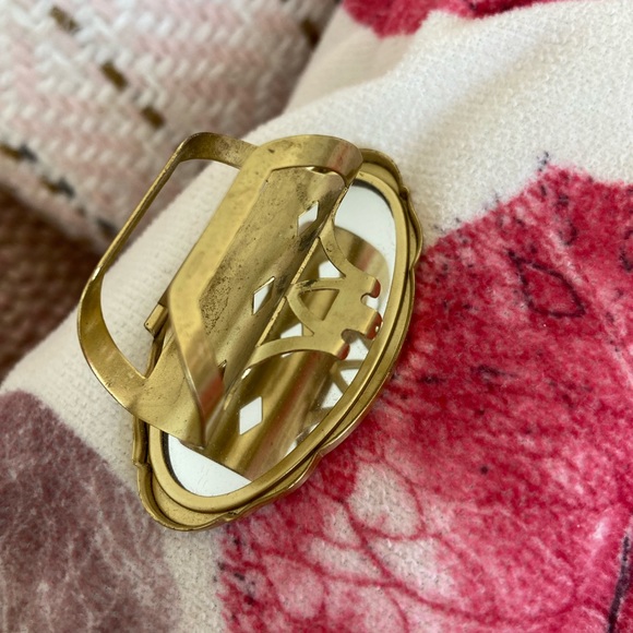 🩷 Unique! 🌸 Lipstick Holder with Mirror 💄💋👄 - Picture 11 of 11